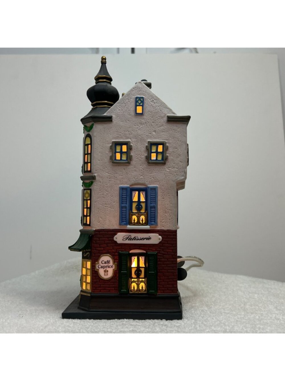 Dept 56 Cafe Caprice French Restaurant, Christmas in The City (No Box) - 1996 - Picture 6 of 9